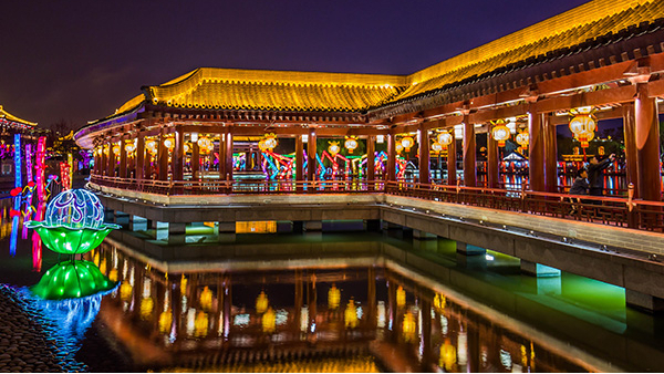 不要再參考別的景區(qū)亮化設(shè)計(jì)了，這樣做才能吸引游客