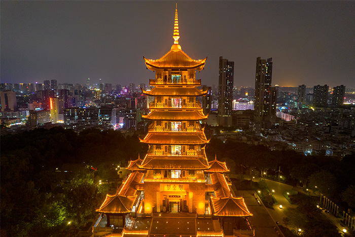 預算爆了？古建筑亮化這么做比較省