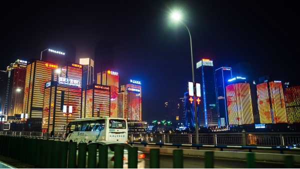 城市戶(hù)外燈光亮化常用的表現(xiàn)手法