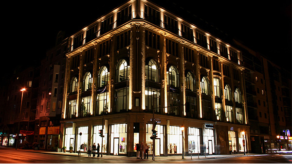 怎樣打造具有個(gè)性化的樓宇外墻亮化工程？