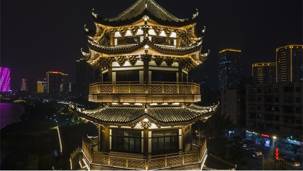 你還在擔(dān)心不知如何做建筑物燈光照明嗎？從這兩點(diǎn)入手