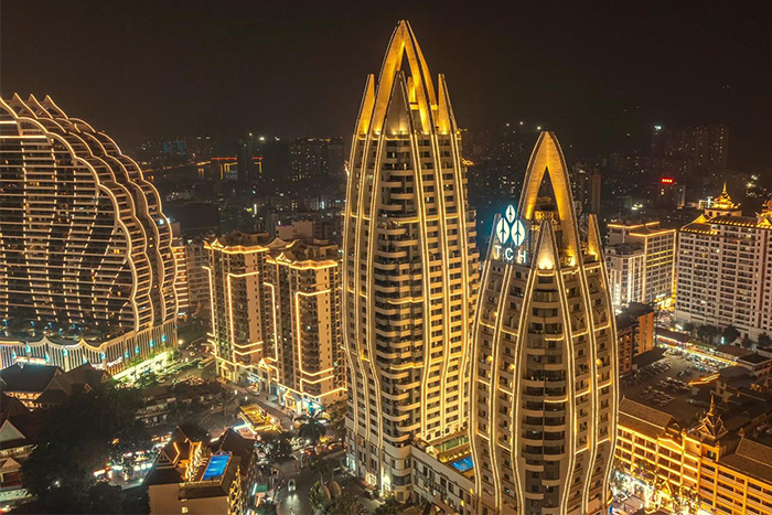 想讓酒店成為網(wǎng)紅打卡地？試試外墻亮化的秘密！